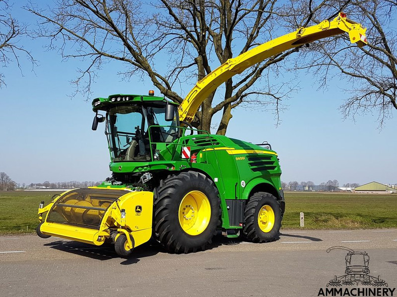 John Deere 6000-7000-8000 series - Pašarų kombainas: foto 1 John Deere 6000-7000-8000 series - Pašarų kombainas: foto 1