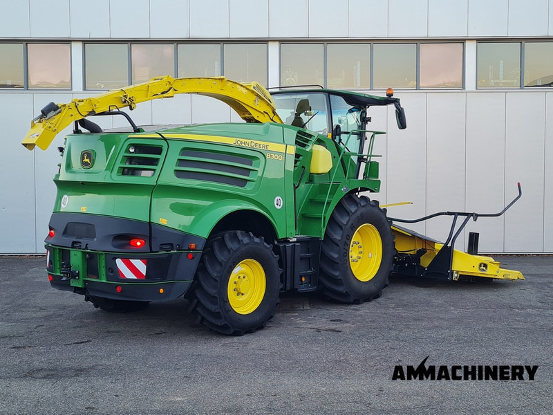 John Deere 8300 pro drive - Pašarų kombainas: foto 5 John Deere 8300 pro drive - Pašarų kombainas: foto 5