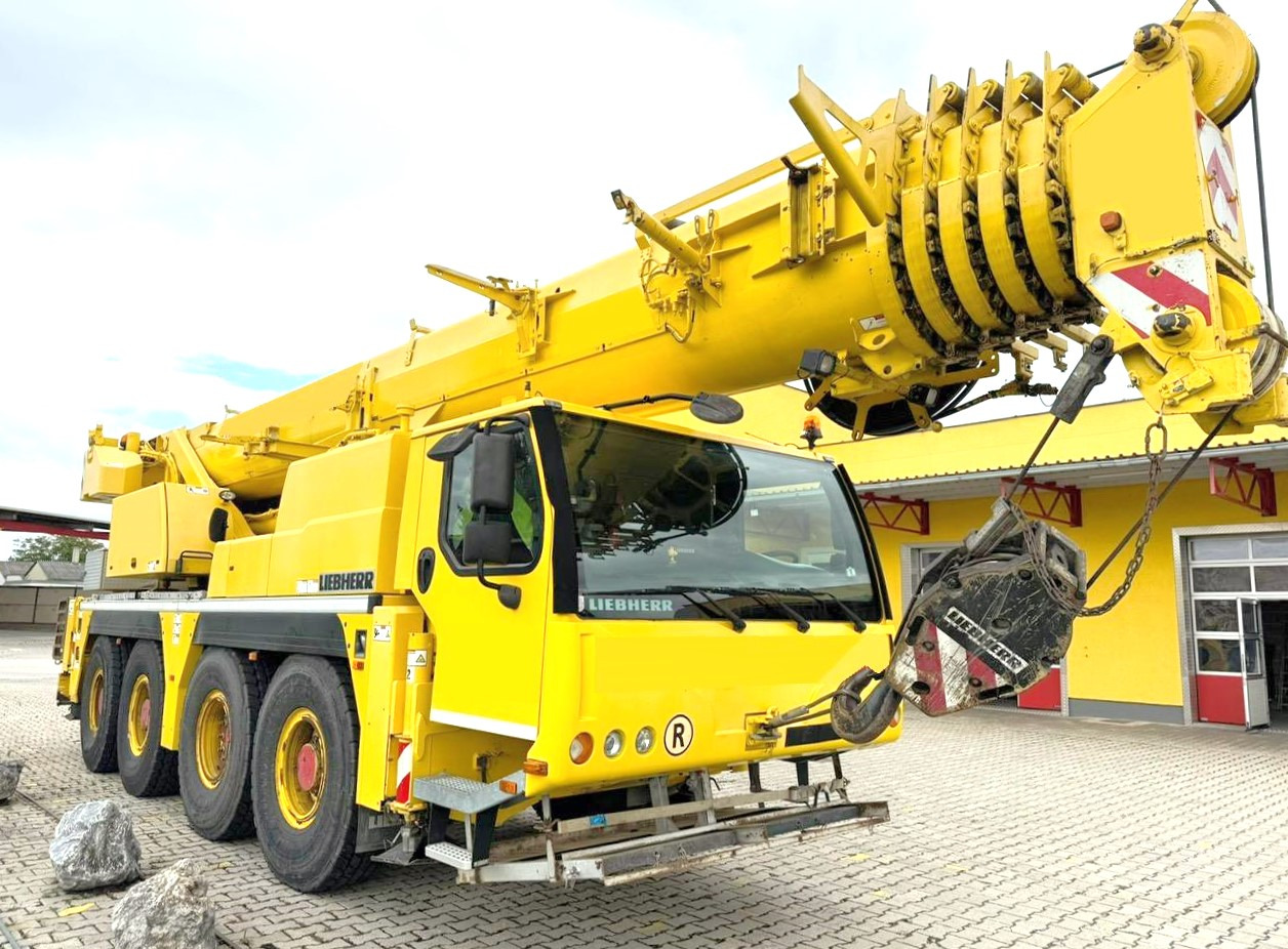 LIEBHERR LTM 1070-4.2 - Kranas: foto 1 LIEBHERR LTM 1070-4.2 - Kranas: foto 1