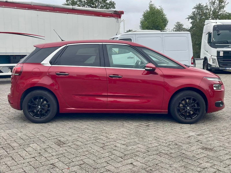 Citroën C4 Picasso REAR VIEW CAMERA, BLIND SPOT SENSOR, AUTO PARKING, FRONT & REAR PARKTRONIC, - Hečbekas: foto 4 Citroën C4 Picasso REAR VIEW CAMERA, BLIND SPOT SENSOR, AUTO PARKING, FRONT & REAR PARKTRONIC, - Hečbekas: foto 4