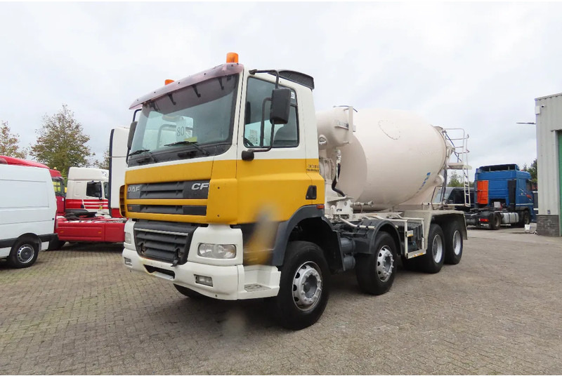 DAF CF 430 8x4, full spring ! Great condition - Betonvežis: foto 2 DAF CF 430 8x4, full spring ! Great condition - Betonvežis: foto 2