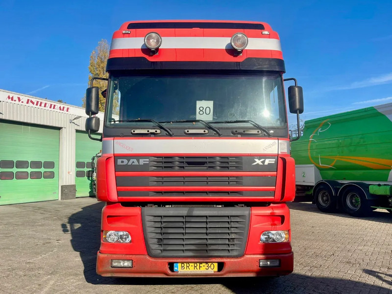 DAF XF 95.430 BERDEX 3 decks. Water, fans, Scales! Excellent condition. - Gyvulių pervežimo sunkvežimis: foto 3 DAF XF 95.430 BERDEX 3 decks. Water, fans, Scales! Excellent condition. - Gyvulių pervežimo sunkvežimis: foto 3