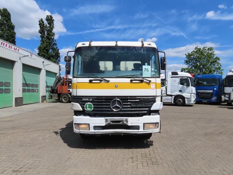 Mercedes-Benz Actros 2535 Crane Palfinger PK17000, 6x2 , 3 pedal. - Sunkvežimis su kranu: foto 4 Mercedes-Benz Actros 2535 Crane Palfinger PK17000, 6x2 , 3 pedal. - Sunkvežimis su kranu: foto 4