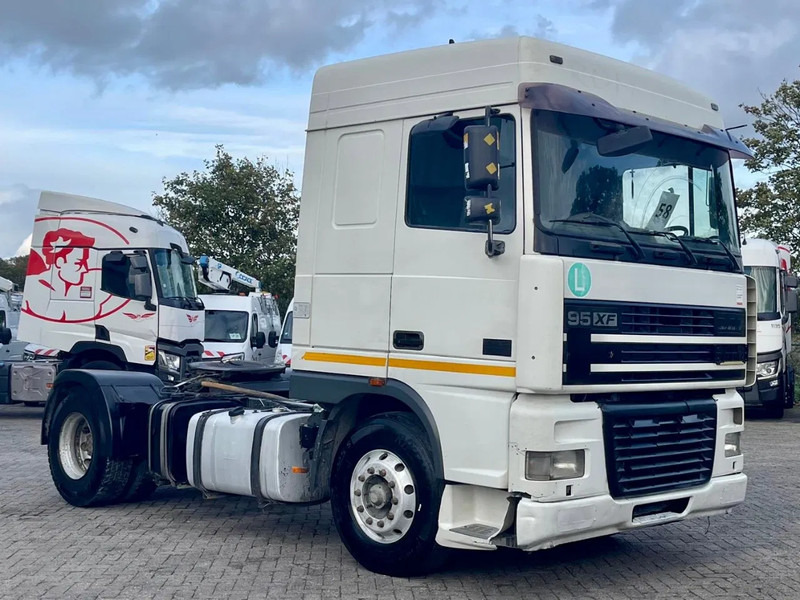 DAF XF 95.430 E4 TYPE, PTO + HYDRAULIC, FRIGO - Vilkikas: foto 4 DAF XF 95.430 E4 TYPE, PTO + HYDRAULIC, FRIGO - Vilkikas: foto 4