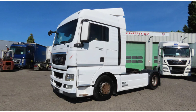 MAN TGX 18.440 Euro 5, Retarder, 2 tanks!! - Vilkikas: foto 3 MAN TGX 18.440 Euro 5, Retarder, 2 tanks!! - Vilkikas: foto 3