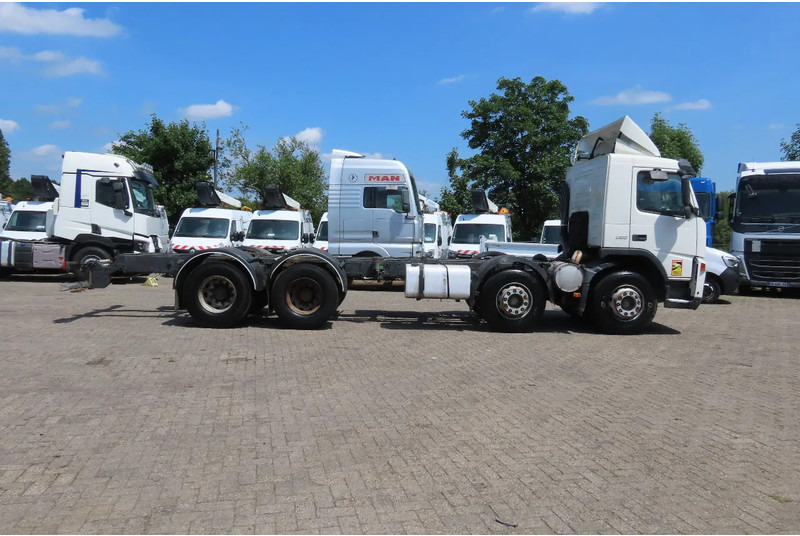 Volvo FM 12.380 8x4 FULL SPRING. 100% condition! - Važiuoklės sunkvežimis: foto 5 Volvo FM 12.380 8x4 FULL SPRING. 100% condition! - Važiuoklės sunkvežimis: foto 5