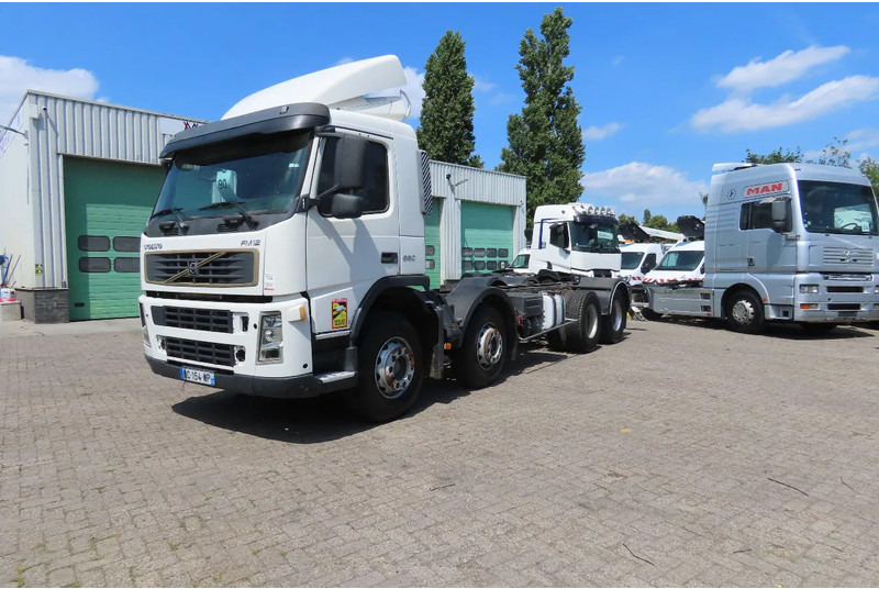 Volvo FM 12.380 8x4 FULL SPRING. 100% condition! - Važiuoklės sunkvežimis: foto 1 Volvo FM 12.380 8x4 FULL SPRING. 100% condition! - Važiuoklės sunkvežimis: foto 1