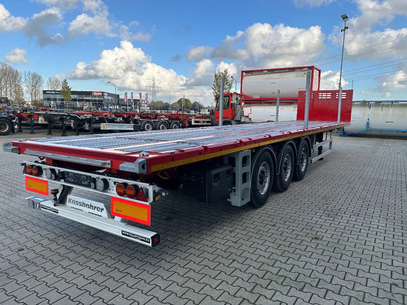 Kässbohrer nieuwe, direct leverbare Heavy-Duty platte oplegger, Heckbündig, Twistlocks (1x 40FT / 2x 20FT), rongpotten, schijfremmen, NL-re - Platforminė/ Bortinė puspriekabė: foto 3 Kässbohrer nieuwe, direct leverbare Heavy-Duty platte oplegger, Heckbündig, Twistlocks (1x 40FT / 2x 20FT), rongpotten, schijfremmen, NL-re - Platforminė/ Bortinė puspriekabė: foto 3