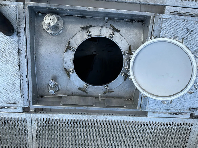 Tank konteineris pervežimui kuro SINGAMAS 20FT ISO, 26.000L/1-COMP/3 BAFFELS/3 manholes, ADR inspectio valid till: 07/2025: foto 20