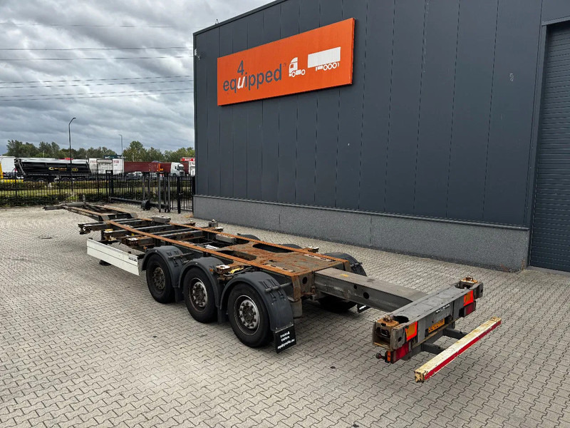 Schmitz Cargobull 45FT HC, Scheibebremsen, vorne + hinten + Stoßstange ausziehbar, NL-Chassis, Liftachse - Konteineris-vežimus/ Sukeisti kūną puspriekabė: foto 4 Schmitz Cargobull 45FT HC, Scheibebremsen, vorne + hinten + Stoßstange ausziehbar, NL-Chassis, Liftachse - Konteineris-vežimus/ Sukeisti kūną puspriekabė: foto 4
