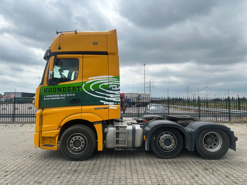 Mercedes-Benz Actros 2748 LS 6x2 BROKEN ENGINE / MOTOR SCHADEN / KAPOTTE MOTOR - Vilkikas: foto 2 Mercedes-Benz Actros 2748 LS 6x2 BROKEN ENGINE / MOTOR SCHADEN / KAPOTTE MOTOR - Vilkikas: foto 2