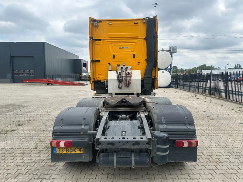 Mercedes-Benz Actros 2748 LS 6x2 BROKEN ENGINE / MOTOR SCHADEN / KAPOTTE MOTOR - Vilkikas: foto 4 Mercedes-Benz Actros 2748 LS 6x2 BROKEN ENGINE / MOTOR SCHADEN / KAPOTTE MOTOR - Vilkikas: foto 4