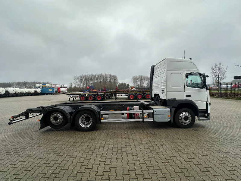 Volvo FM 380 Globetrotter 6x2, ADR (FL, AT, OX), LIFT/STEER, 636.183km - Važiuoklės sunkvežimis: foto 4 Volvo FM 380 Globetrotter 6x2, ADR (FL, AT, OX), LIFT/STEER, 636.183km - Važiuoklės sunkvežimis: foto 4