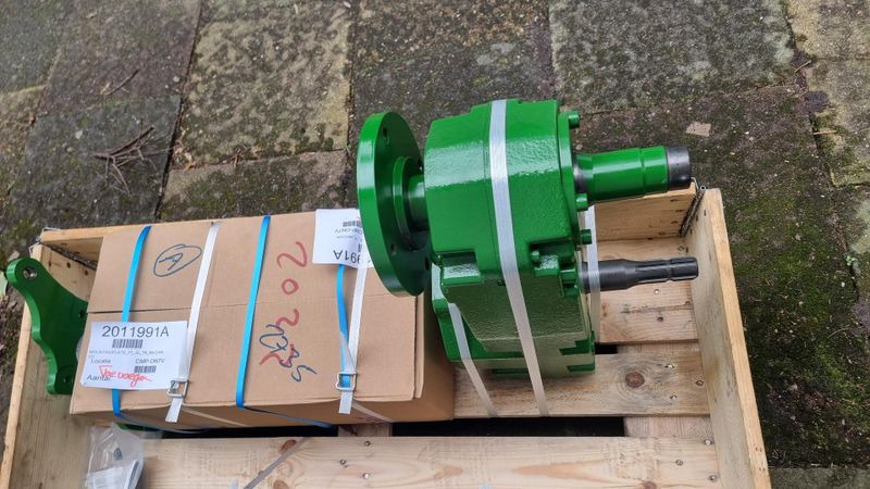 Zuidberg Frontzapfwelle zum John Deere 7R - Hidraulinis variklis - Žemės ūkio technika: foto 1 Zuidberg Frontzapfwelle zum John Deere 7R - Hidraulinis variklis - Žemės ūkio technika: foto 1