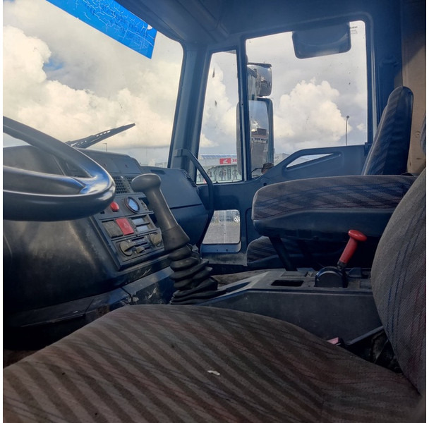 Platforminis/ Bortinis sunkvežimis Iveco Eurotech: foto 8