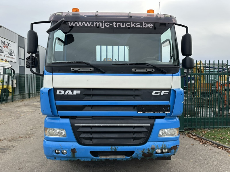DAF CF 85.360 8x2 PLATFORM 7m35 + CRANE EFFER 165-3S + RADIO - MANUAL GEARBOX ZF - EURO 5 - BE TRUCK - Sunkvežimis su kranu: foto 3 DAF CF 85.360 8x2 PLATFORM 7m35 + CRANE EFFER 165-3S + RADIO - MANUAL GEARBOX ZF - EURO 5 - BE TRUCK - Sunkvežimis su kranu: foto 3