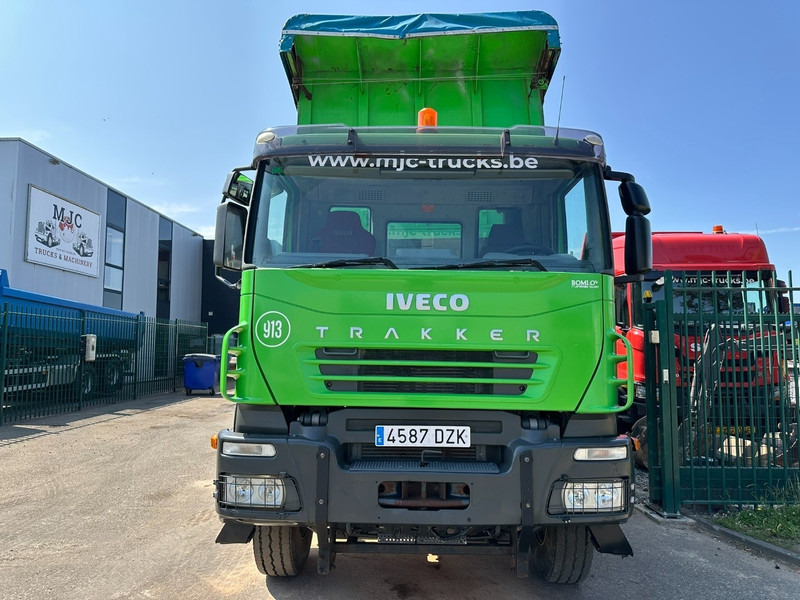 Iveco TRAKKER 310 6x4 STEEL TIPPER / KIPPER 35m³ - MANUAL ZF - BIG AXLES / HUB REDUCTION - STEEL SPRING / BLATT / LAMES - Savivartis sunkvežimis: foto 2 Iveco TRAKKER 310 6x4 STEEL TIPPER / KIPPER 35m³ - MANUAL ZF - BIG AXLES / HUB REDUCTION - STEEL SPRING / BLATT / LAMES - Savivartis sunkvežimis: foto 2