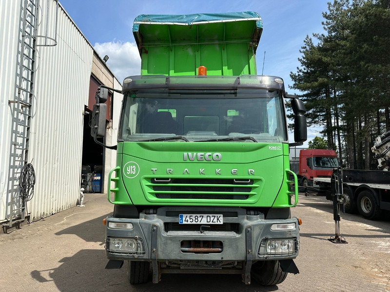 Iveco TRAKKER 310 6x4 STEEL TIPPER / KIPPER - MANUAL ZF - BIG AXLES / HUB REDUCTION - STEEL SPRING - Savivartis sunkvežimis: foto 3 Iveco TRAKKER 310 6x4 STEEL TIPPER / KIPPER - MANUAL ZF - BIG AXLES / HUB REDUCTION - STEEL SPRING - Savivartis sunkvežimis: foto 3
