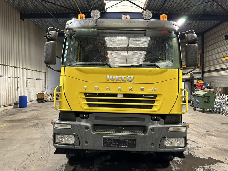 Iveco TRAKKER 350 6x4 HOOKLIFT + CRANE FASSI F120.22 (5/6 F) - *342.000km* - STEEL SPRING / BIG AXLES - AS TRONIC AUTOMATIC GEARBOX - Hook-lift sunkvežimis, Sunkvežimis su kranu: foto 2 Iveco TRAKKER 350 6x4 HOOKLIFT + CRANE FASSI F120.22 (5/6 F) - *342.000km* - STEEL SPRING / BIG AXLES - AS TRONIC AUTOMATIC GEARBOX - Hook-lift sunkvežimis, Sunkvežimis su kranu: foto 2