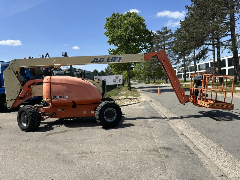 JLG 600AJ 4x4x4 - 20m - 230kg - DIESEL - BELGISCHE MACHINE - Kėlimo platforma: foto 5 JLG 600AJ 4x4x4 - 20m - 230kg - DIESEL - BELGISCHE MACHINE - Kėlimo platforma: foto 5