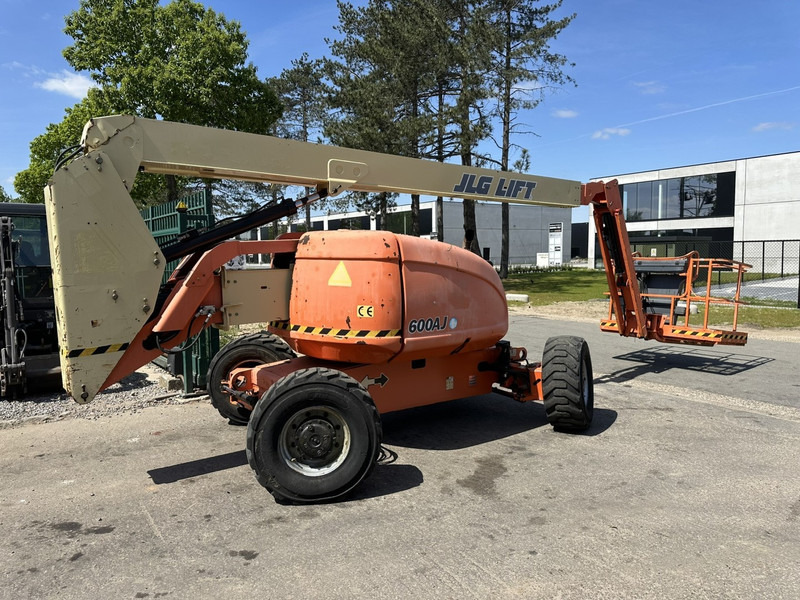 JLG 600AJ 4x4x4 - 20m - 230kg - DIESEL - BELGISCHE MACHINE - Kėlimo platforma: foto 2 JLG 600AJ 4x4x4 - 20m - 230kg - DIESEL - BELGISCHE MACHINE - Kėlimo platforma: foto 2