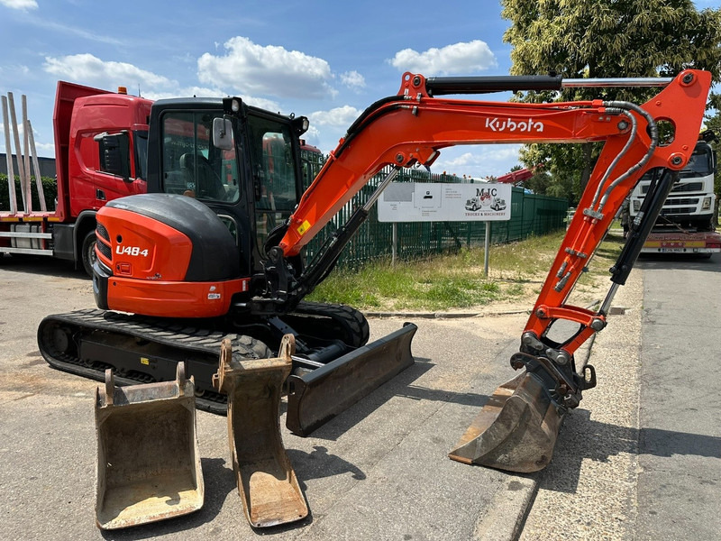 Kubota U48-4 FULL HYDR FUNCTIONS - *2300h* - BLADE - A/C - 3 BUCKETS - QUICK HITCH - BE MACHINE - Mini ekskavatorius: foto 1 Kubota U48-4 FULL HYDR FUNCTIONS - *2300h* - BLADE - A/C - 3 BUCKETS - QUICK HITCH - BE MACHINE - Mini ekskavatorius: foto 1