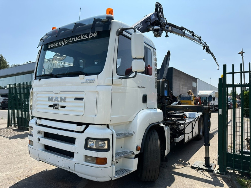 MAN TGA 26.310 6X2 HOOKLIFT + CRANE COPMA 160.4 + JIB J2 + WINCH - RADIO - LIFT + STEERING AXLE - EURO 3 - BE - Sunkvežimis su kranu: foto 4 MAN TGA 26.310 6X2 HOOKLIFT + CRANE COPMA 160.4 + JIB J2 + WINCH - RADIO - LIFT + STEERING AXLE - EURO 3 - BE - Sunkvežimis su kranu: foto 4