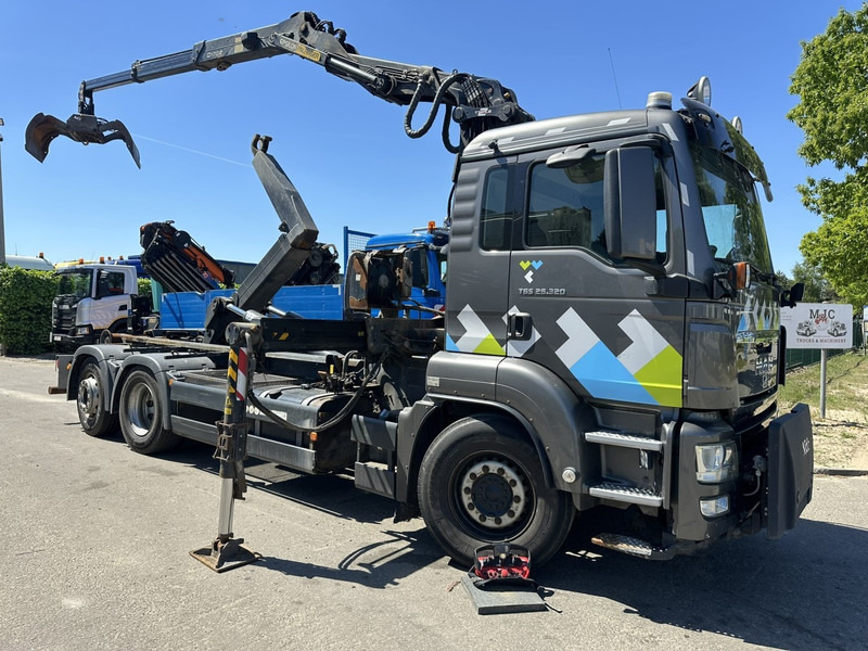 MAN TGS 26.320 6X2-4 BL EEV + CRANE EPSILON Q170Z95TR + GRABBER - LIFT/STEERING AXLE - *266.000km* - NL TRUCK - Hook-lift sunkvežimis, Sunkvežimis su kranu: foto 1 MAN TGS 26.320 6X2-4 BL EEV + CRANE EPSILON Q170Z95TR + GRABBER - LIFT/STEERING AXLE - *266.000km* - NL TRUCK - Hook-lift sunkvežimis, Sunkvežimis su kranu: foto 1