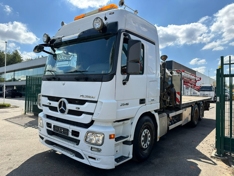 Mercedes-Benz ACTROS 2546 6x2 PRITSCHE + KRAN HIAB 422 EP-6 HIPRO - *415.000km* - PLATFORM 6m50 - LIFT AXLE - MP 3 - EURO 5 - BELGIAN PAPERS - Platforminis/ Bortinis sunkvežimis, Sunkvežimis su kranu: foto 4 Mercedes-Benz ACTROS 2546 6x2 PRITSCHE + KRAN HIAB 422 EP-6 HIPRO - *415.000km* - PLATFORM 6m50 - LIFT AXLE - MP 3 - EURO 5 - BELGIAN PAPERS - Platforminis/ Bortinis sunkvežimis, Sunkvežimis su kranu: foto 4