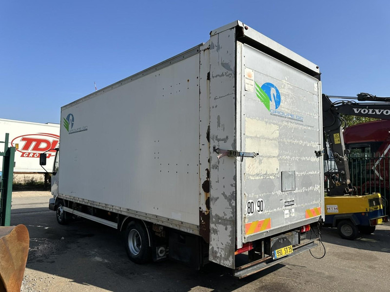 Renault MIDLUM 180 DCI 10T - CLOSED BOX 6.5m x 2.47m x 2.52m - E3 - AIR SUSPENSION - MANUAL - FR TRUCK - Furgonas sunkvežimis: foto 4 Renault MIDLUM 180 DCI 10T - CLOSED BOX 6.5m x 2.47m x 2.52m - E3 - AIR SUSPENSION - MANUAL - FR TRUCK - Furgonas sunkvežimis: foto 4