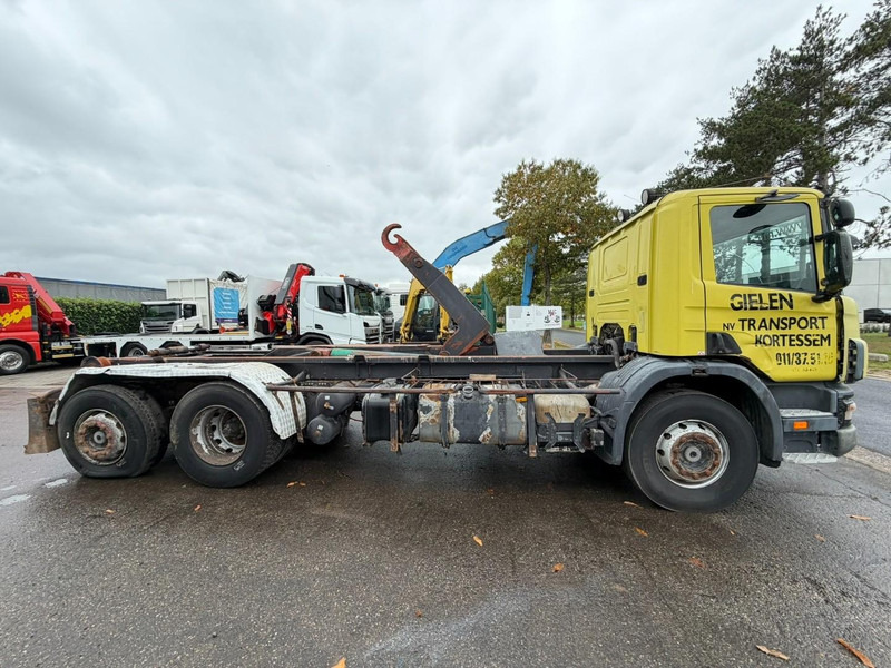 Scania 94G-260 6x2 HOOKLIFT / GANCHO - MANUAL - BE TRUCK - Hook-lift sunkvežimis: foto 4 Scania 94G-260 6x2 HOOKLIFT / GANCHO - MANUAL - BE TRUCK - Hook-lift sunkvežimis: foto 4