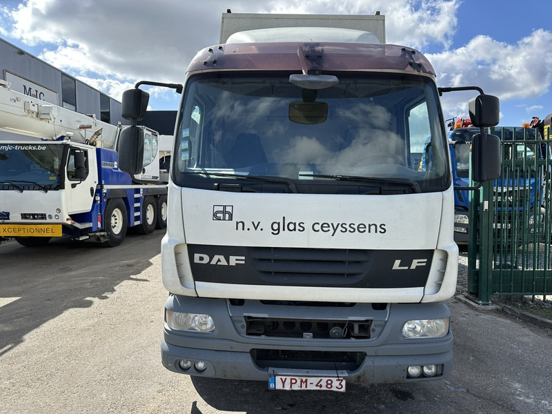 DAF LF 55.250 12T - GLASTRANSPORT / GLASRESTEEL - AIR SUSPENSION - EURO 4 - BELGIAN REGISTRATION - Sunkvežimis: foto 2 DAF LF 55.250 12T - GLASTRANSPORT / GLASRESTEEL - AIR SUSPENSION - EURO 4 - BELGIAN REGISTRATION - Sunkvežimis: foto 2