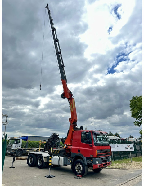 DAF 85 CF 430 6x4 TRACTOR + CRANE PK 32.000 F (7x) + WINCH - EURO 2 - MANUAL ZF - HUB REDUCTION / STEEL SPRING - BE TRUCK - Vilkikas: foto 5 DAF 85 CF 430 6x4 TRACTOR + CRANE PK 32.000 F (7x) + WINCH - EURO 2 - MANUAL ZF - HUB REDUCTION / STEEL SPRING - BE TRUCK - Vilkikas: foto 5