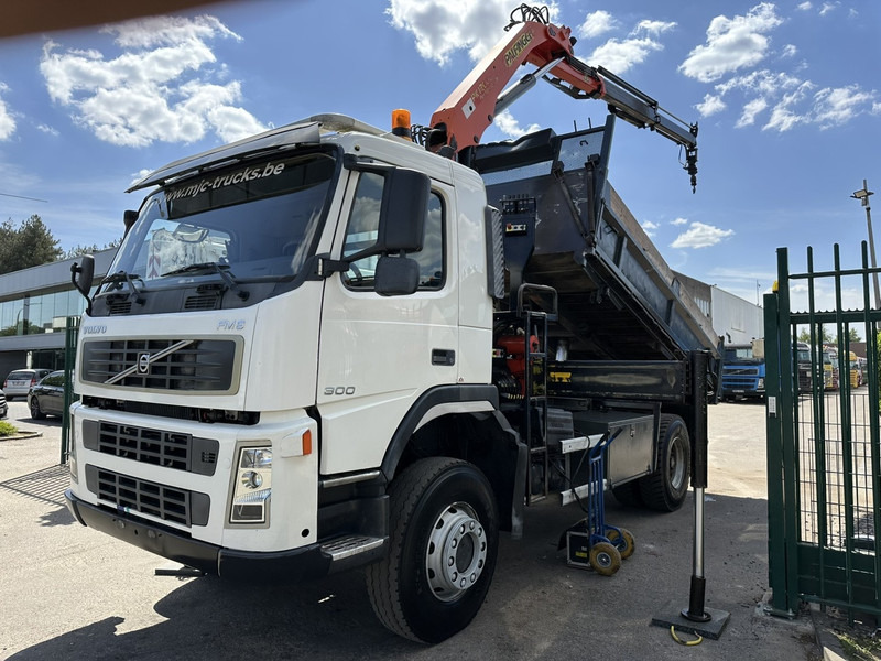 Volvo FM 300 4x4 TIPPER + CRANE PALFINGER PK 12000 - *339.000km* - MANUAL - STEEL SPRING / BIG AXLES - EURO 3 - TÜV 15/10/2025 - Savivartis sunkvežimis, Sunkvežimis su kranu: foto 5 Volvo FM 300 4x4 TIPPER + CRANE PALFINGER PK 12000 - *339.000km* - MANUAL - STEEL SPRING / BIG AXLES - EURO 3 - TÜV 15/10/2025 - Savivartis sunkvežimis, Sunkvežimis su kranu: foto 5
