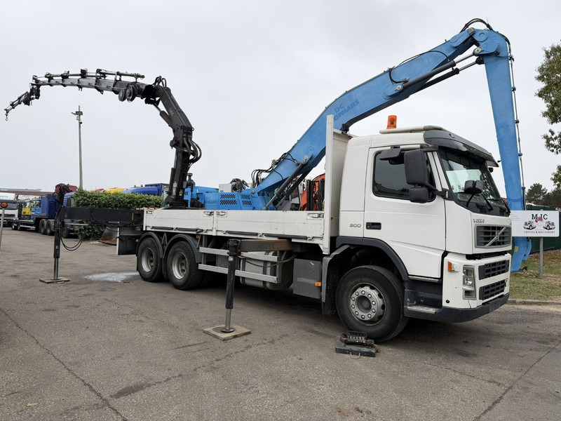 Volvo FM 300 6x4 + (25.8m!) CRANE HIAB 245 E-5 + JIB 65 X-3 + 2 ME - *228.000km* - MANUAL - A/C - EURO 3 - BELGIAN TRUCK - Sunkvežimis su kranu: foto 1 Volvo FM 300 6x4 + (25.8m!) CRANE HIAB 245 E-5 + JIB 65 X-3 + 2 ME - *228.000km* - MANUAL - A/C - EURO 3 - BELGIAN TRUCK - Sunkvežimis su kranu: foto 1