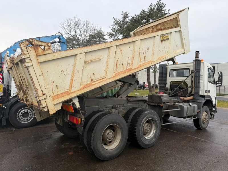 Volvo FM 380 6X4 2 WAY TIPPER + BORDMATIC / 2 SEITEN KIPPER - 13T AXLES - MANUAL 12 (3+3) - BIG AXLES HUB REDUCTION - STEEL SPRING - Savivartis sunkvežimis: foto 5 Volvo FM 380 6X4 2 WAY TIPPER + BORDMATIC / 2 SEITEN KIPPER - 13T AXLES - MANUAL 12 (3+3) - BIG AXLES HUB REDUCTION - STEEL SPRING - Savivartis sunkvežimis: foto 5