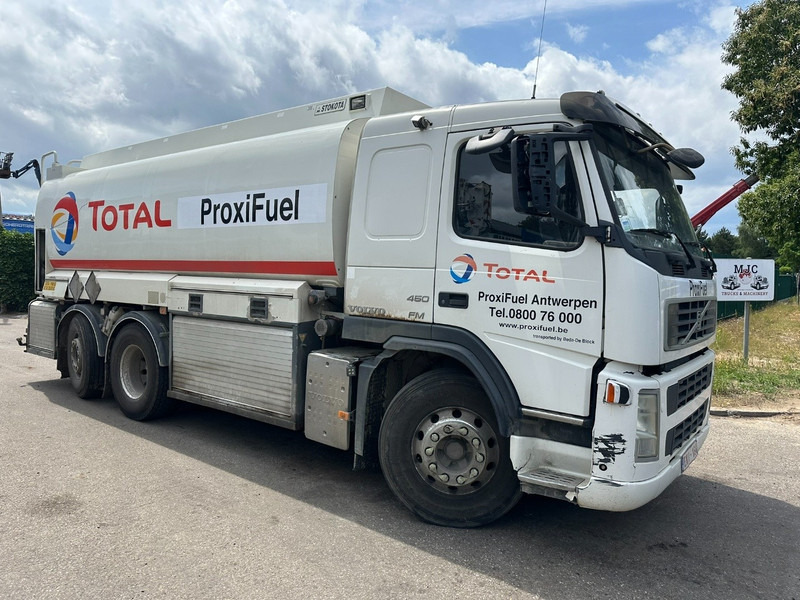 Volvo FM 450 6x2 19.000L - 5 COMP. FUEL TANKER / CITERNE - LIFT + STEERING AXLE - EURO 5 - - Autocisterna: foto 1 Volvo FM 450 6x2 19.000L - 5 COMP. FUEL TANKER / CITERNE - LIFT + STEERING AXLE - EURO 5 - - Autocisterna: foto 1