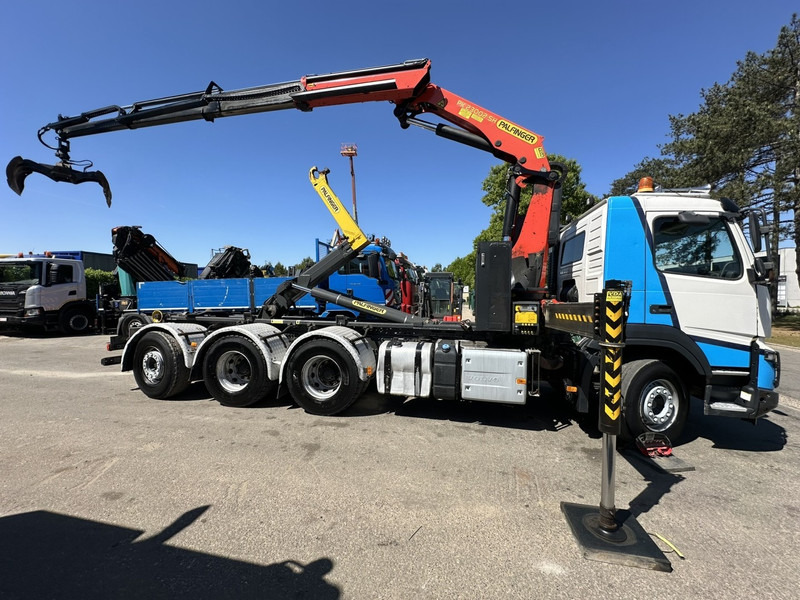 Volvo FMX 460 8x4 TRIDEM HOOKLIFT + CRANE PK 23002 SH + GRABBER / ROTATOR - EURO 6 - LIFT + STEERING AXLE - *374.000km* - EXT BUMPER - Hook-lift sunkvežimis, Sunkvežimis su kranu: foto 4 Volvo FMX 460 8x4 TRIDEM HOOKLIFT + CRANE PK 23002 SH + GRABBER / ROTATOR - EURO 6 - LIFT + STEERING AXLE - *374.000km* - EXT BUMPER - Hook-lift sunkvežimis, Sunkvežimis su kranu: foto 4