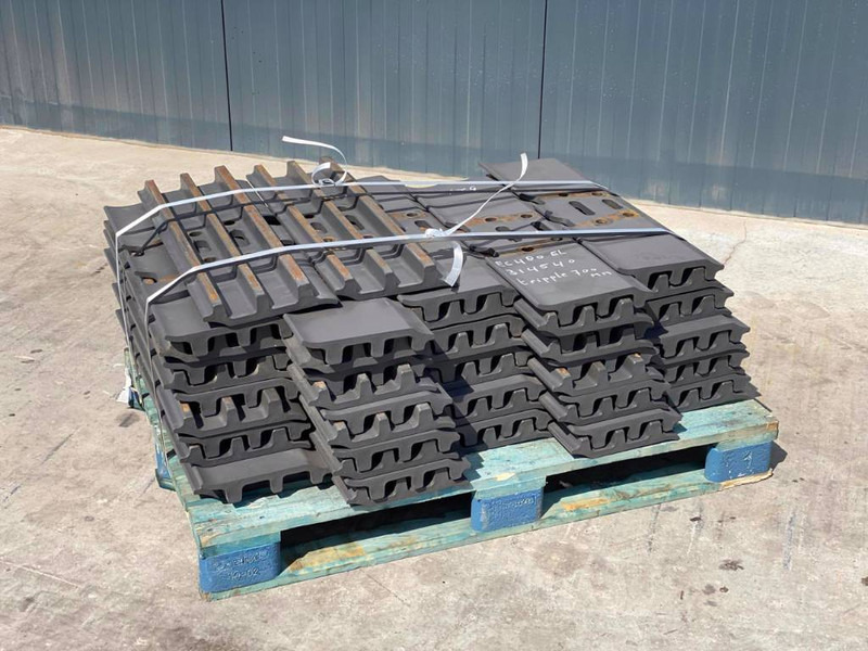 Case CX330 / CX350 Shoes/Pads - Rėmas/ Važiuoklė - Statybinė technika: foto 2 Case CX330 / CX350 Shoes/Pads - Rėmas/ Važiuoklė - Statybinė technika: foto 2