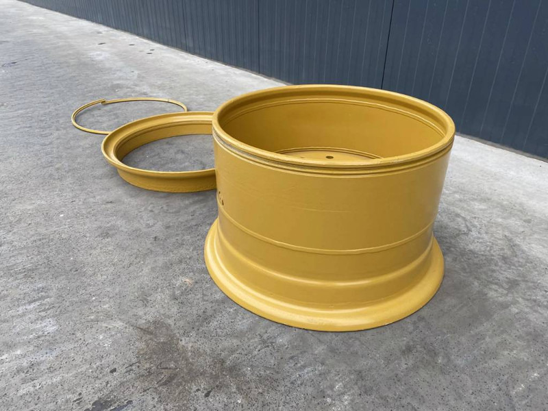 Cat 140H / 140M / 140K / 160H / 160M Rim - Padangos ir ratlankiai - Statybinė technika: foto 5 Cat 140H / 140M / 140K / 160H / 160M Rim - Padangos ir ratlankiai - Statybinė technika: foto 5