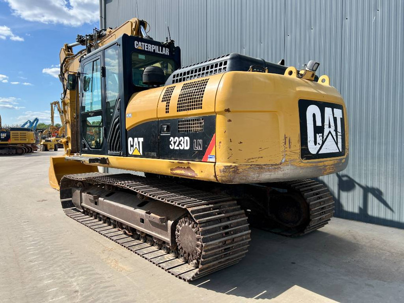Cat 323D LN VA - Vikšrinis ekskavatorius: foto 4 Cat 323D LN VA - Vikšrinis ekskavatorius: foto 4