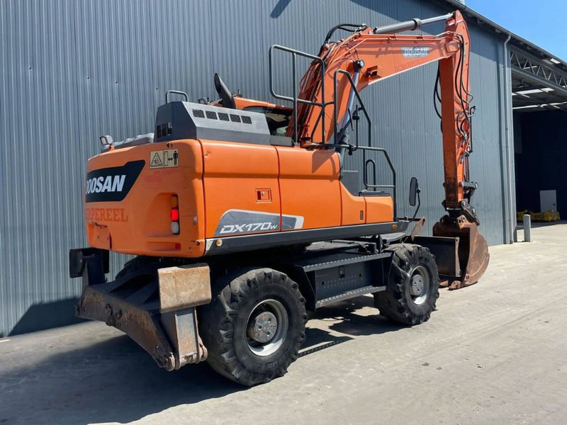 Doosan DX170W-5 - Ratinis ekskavatorius: foto 4 Doosan DX170W-5 - Ratinis ekskavatorius: foto 4