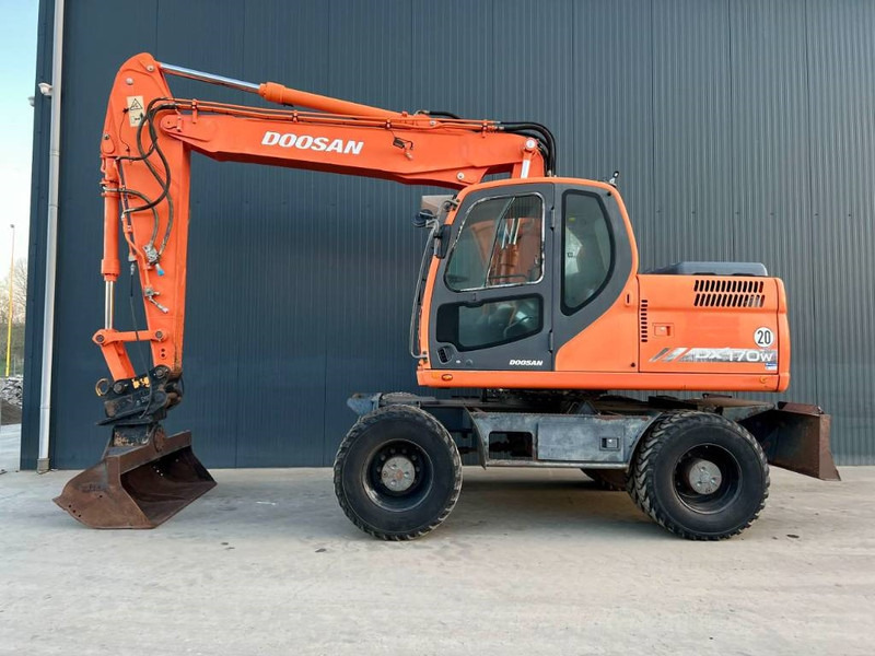 Doosan DX170W - Ratinis ekskavatorius: foto 3 Doosan DX170W - Ratinis ekskavatorius: foto 3