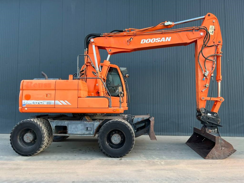 Doosan DX170W - Ratinis ekskavatorius: foto 4 Doosan DX170W - Ratinis ekskavatorius: foto 4