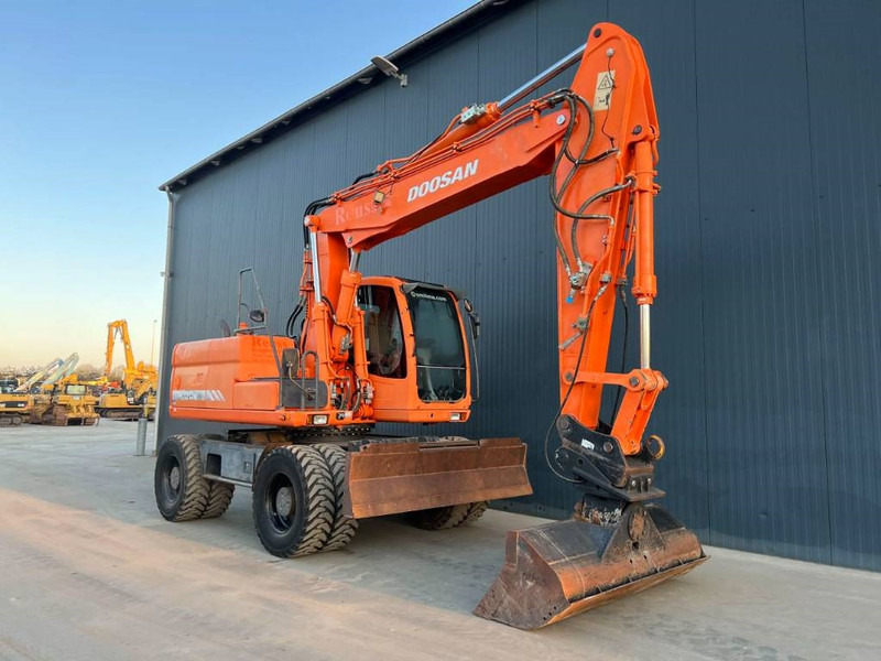 Doosan DX170W - Ratinis ekskavatorius: foto 2 Doosan DX170W - Ratinis ekskavatorius: foto 2