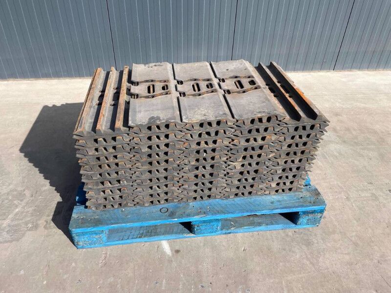 Hyundai R210 / R215 / R220 / R235 / R250 / R260 - Rėmas/ Važiuoklė - Statybinė technika: foto 4 Hyundai R210 / R215 / R220 / R235 / R250 / R260 - Rėmas/ Važiuoklė - Statybinė technika: foto 4