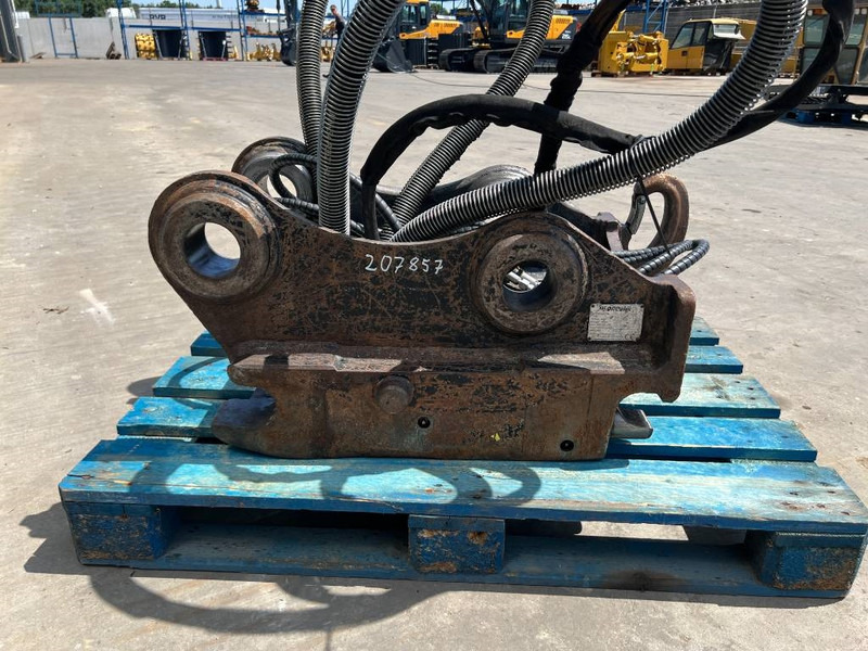 OilQuick OQ70/55 - 323E - Greita jungtis - Statybinė technika: foto 4 OilQuick OQ70/55 - 323E - Greita jungtis - Statybinė technika: foto 4