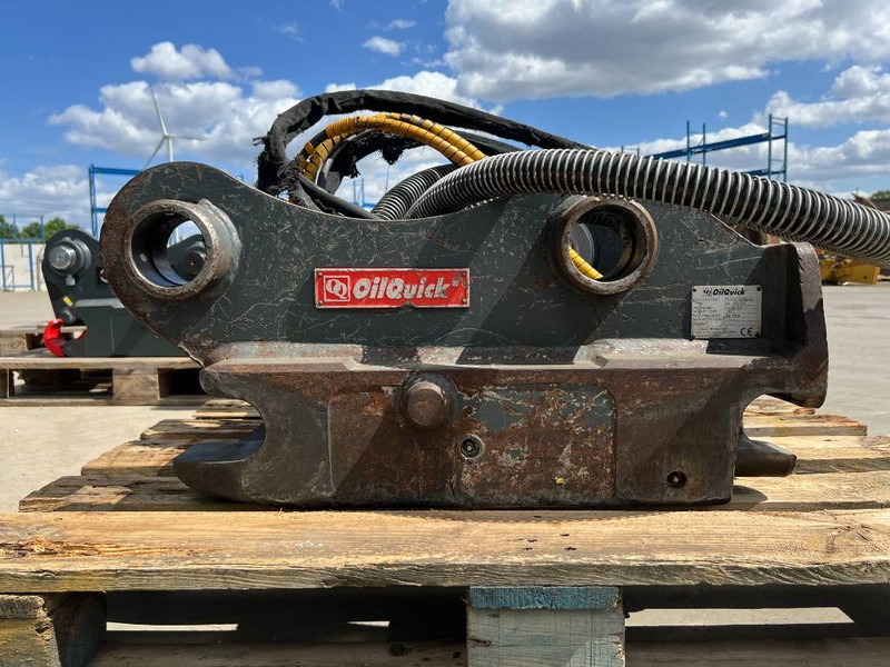 OilQuick OQ70/55 - EC210 / EC220 - Greita jungtis - Statybinė technika: foto 4 OilQuick OQ70/55 - EC210 / EC220 - Greita jungtis - Statybinė technika: foto 4