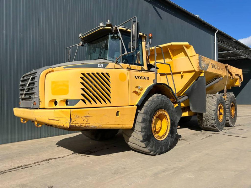 Volvo A30E - Šarnyrinis savivartis: foto 1 Volvo A30E - Šarnyrinis savivartis: foto 1