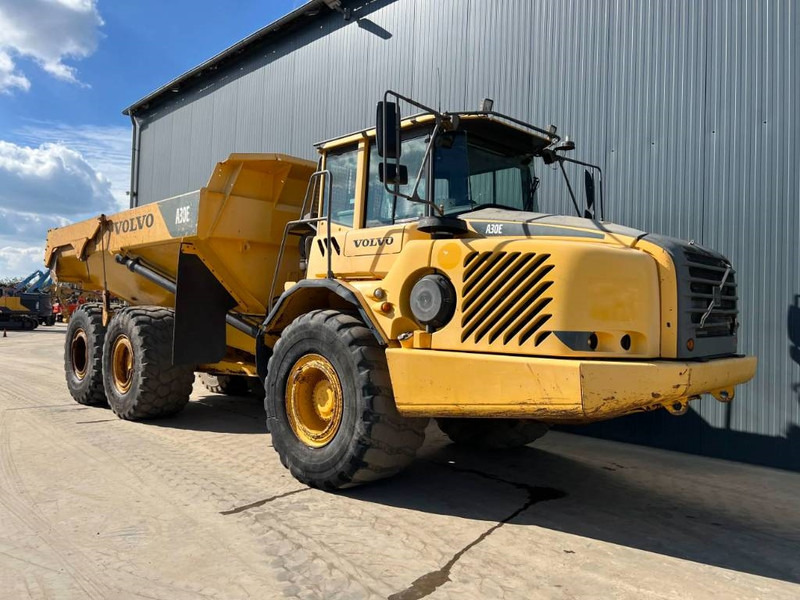 Volvo A30E - Šarnyrinis savivartis: foto 3 Volvo A30E - Šarnyrinis savivartis: foto 3